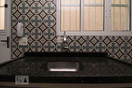 Casa de condomínio para alugar com 60m², 2 quartos e sem vagaCozinha