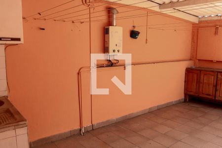 Casa à venda com 120m², 4 quartos e 3 vagas Casa à venda com 120m², 4 quartos e 3 vagasLavanderia