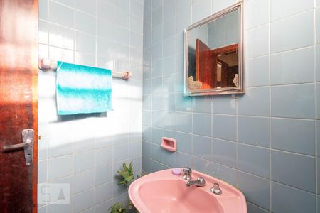 Casa à venda com 110m², 3 quartos e 3 vagas Casa à venda com 110m², 3 quartos e 3 vagasLavabo
