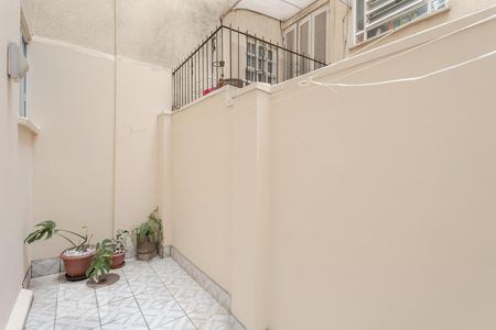 Apartamento à venda com 45m², 1 quarto e sem vaga Apartamento à venda com 45m², 1 quarto e sem vagaVaranda