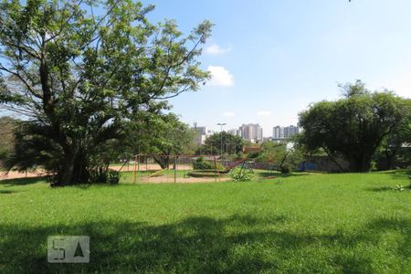 Apartamento à venda com 40m², 2 quartos e 1 vagaPraça em frente ao condomínio