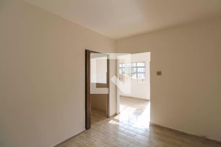 Quarto 01 de casa para alugar com 2 quartos, 65m² em Vila Divina Pastora, São Paulo
