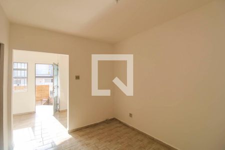 Quarto 01 de casa para alugar com 2 quartos, 65m² em Vila Divina Pastora, São Paulo