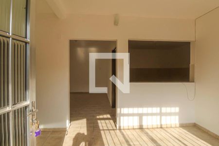 Sala de casa para alugar com 2 quartos, 65m² em Vila Divina Pastora, São Paulo