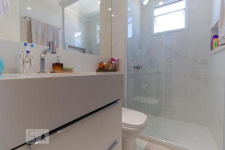 Apartamento à venda com 80m², 3 quartos e 2 vagas Apartamento à venda com 80m², 3 quartos e 2 vagasBanheiro da Suíte