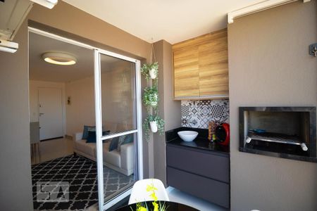 Apartamento à venda com 80m², 3 quartos e 2 vagas Apartamento à venda com 80m², 3 quartos e 2 vagasSacada com Churrasqueira
