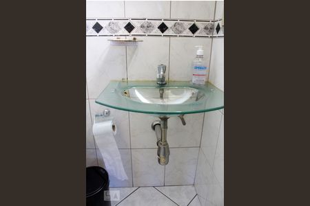 Apartamento para alugar com 45m², 2 quartos e 1 vaga Apartamento para alugar com 45m², 2 quartos e 1 vagaBanheiro