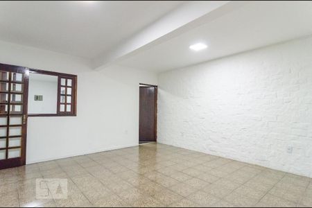 Casa para alugar com 500m², 15 quartos e 3 vagasCozinha