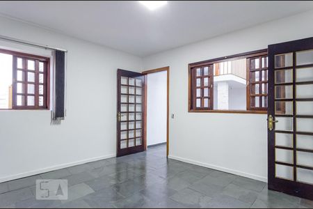 Casa para alugar com 500m², 15 quartos e 3 vagasQuarto 1
