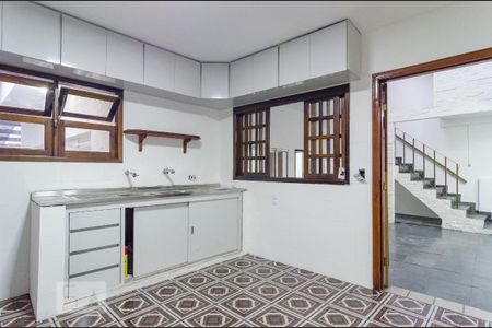 Casa para alugar com 500m², 15 quartos e 3 vagasCozinha