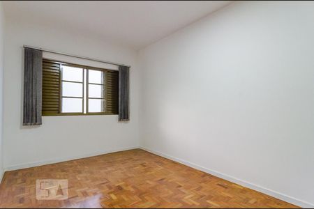 Casa para alugar com 500m², 15 quartos e 3 vagasQuarto 2