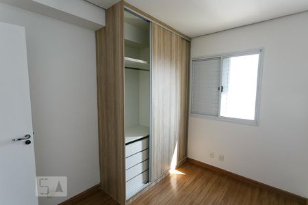 Quarto 1 de apartamento para alugar com 2 quartos, 49m² em Parque Reboucas, São Paulo