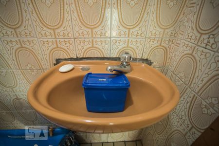 Casa à venda com 300m², 4 quartos e 5 vagas Casa à venda com 300m², 4 quartos e 5 vagasBanheiro de Serviço - Torneira