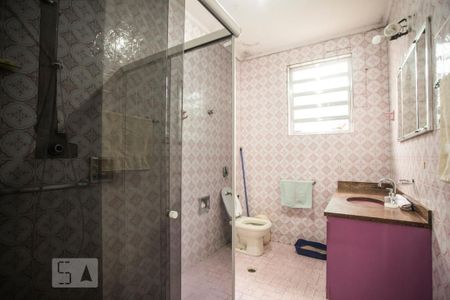 Casa à venda com 300m², 4 quartos e 5 vagas Casa à venda com 300m², 4 quartos e 5 vagasBanheiro 2