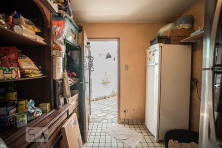 Casa à venda com 300m², 4 quartos e 5 vagas Casa à venda com 300m², 4 quartos e 5 vagasQuarto de Serviço