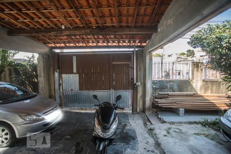 Casa à venda com 300m², 4 quartos e 5 vagas Casa à venda com 300m², 4 quartos e 5 vagasVista da Suite