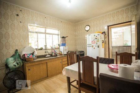 Casa à venda com 300m², 4 quartos e 5 vagas Casa à venda com 300m², 4 quartos e 5 vagasCozinha