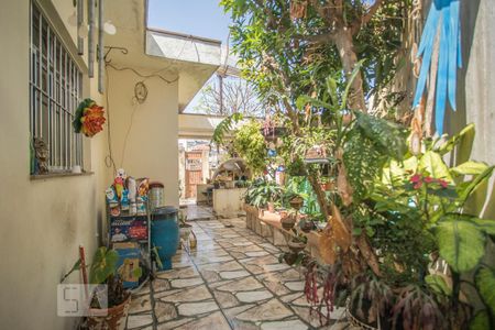 Casa à venda com 300m², 4 quartos e 5 vagas Casa à venda com 300m², 4 quartos e 5 vagasQuintal