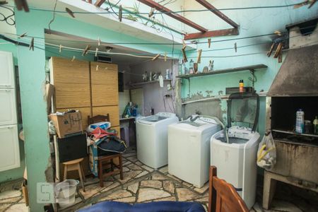 Casa à venda com 300m², 4 quartos e 5 vagas Casa à venda com 300m², 4 quartos e 5 vagasVista do Quarto 3