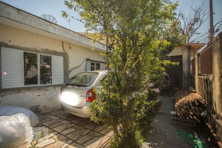 Casa à venda com 300m², 4 quartos e 5 vagas Casa à venda com 300m², 4 quartos e 5 vagasGaragem