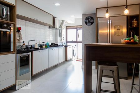 Apartamento à venda com 120m², 4 quartos e 2 vagasCozinha