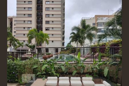 Apartamento à venda com 120m², 4 quartos e 2 vagasÁrea Comum - piscina