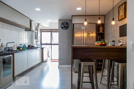 Apartamento à venda com 120m², 4 quartos e 2 vagasCozinha