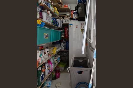 Apartamento à venda com 120m², 4 quartos e 2 vagasÁrea de serviço - despensa