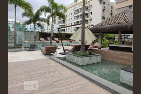 Apartamento à venda com 120m², 4 quartos e 2 vagasÁrea Comum - piscina