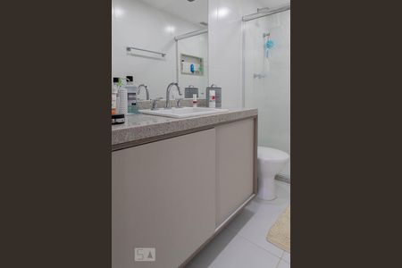 Apartamento à venda com 120m², 4 quartos e 2 vagasBanheiro suíte 3