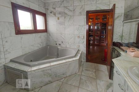 Casa à venda com 580m², 4 quartos e 1 vagaBanheiro da Suíte 3