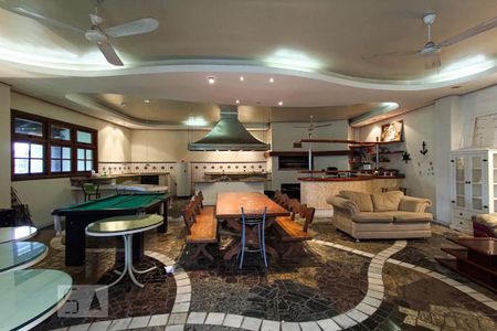 Casa à venda com 580m², 4 quartos e 1 vagaSalão de Festa