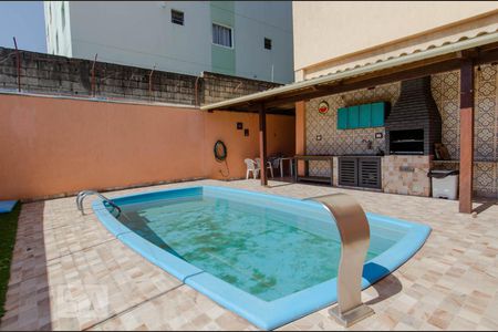 Casa à venda com 430m², 3 quartos e 1 vagaÁrea comum - Piscina