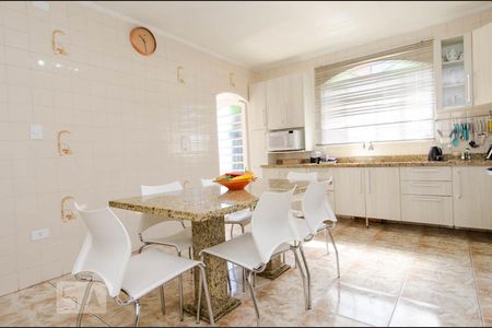 Casa à venda com 430m², 3 quartos e 1 vagaCozinha