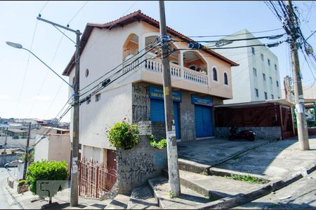 Casa à venda com 430m², 3 quartos e 1 vagaFachada