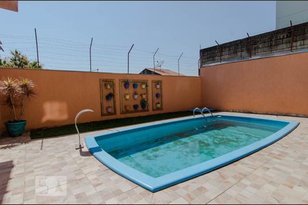 Casa à venda com 430m², 3 quartos e 1 vagaÁrea comum - Piscina