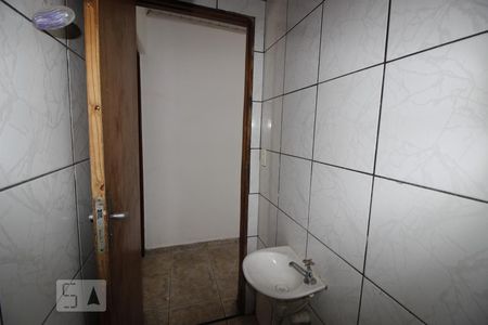 Casa para alugar com 40m², 2 quartos e sem vagaBanheiro