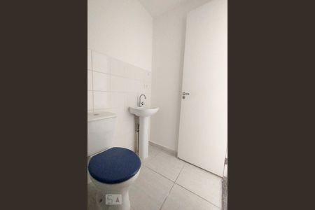 Studio para alugar com 37m², 1 quarto e sem vaga Studio para alugar com 37m², 1 quarto e sem vagaBanheiro