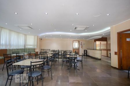 Apartamento à venda com 76m², 3 quartos e 1 vaga Apartamento à venda com 76m², 3 quartos e 1 vagaÁrea comum - Salão de festas