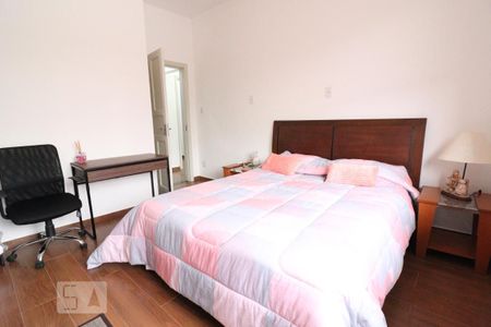 Casa à venda com 220m², 5 quartos e 2 vagasQuarto 3