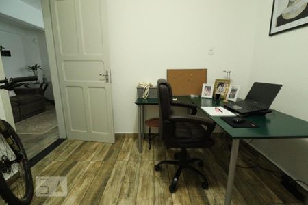 Casa à venda com 220m², 5 quartos e 2 vagasQuarto 7