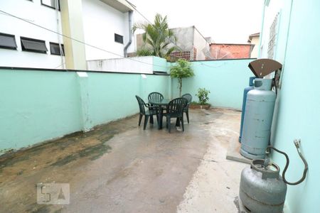 Casa à venda com 220m², 5 quartos e 2 vagasQuintal