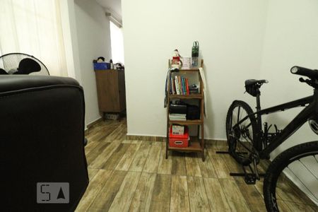 Casa à venda com 220m², 5 quartos e 2 vagasQuarto 7