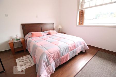 Casa à venda com 220m², 5 quartos e 2 vagasQuarto 3