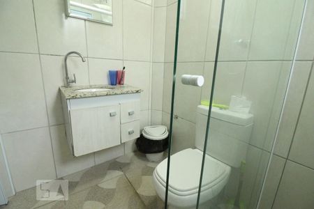 Casa à venda com 220m², 5 quartos e 2 vagasBanheiro 1