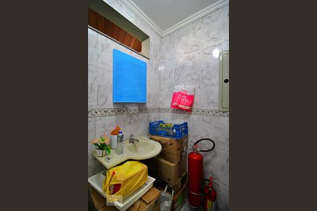 Casa à venda com 394m², 3 quartos e 6 vagasBanheiro de Serviço