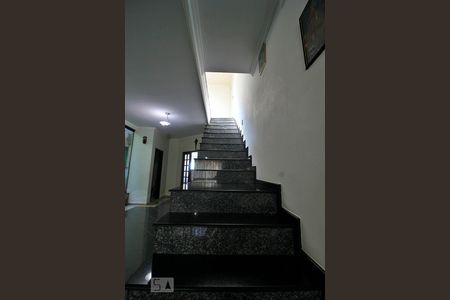 Casa à venda com 394m², 3 quartos e 6 vagasEscada