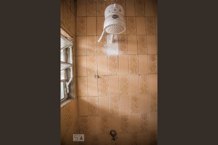 Casa à venda com 270m², 4 quartos e 3 vagasBanheiro de Serviço - Chuveiro