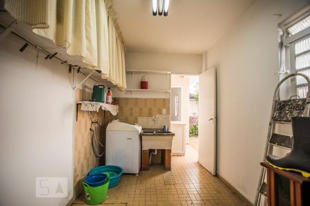 Casa à venda com 270m², 4 quartos e 3 vagasÁrea de Serviço