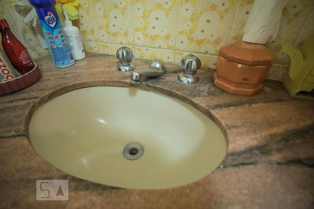 Casa à venda com 270m², 4 quartos e 3 vagasBanheiro 2 - Torneira